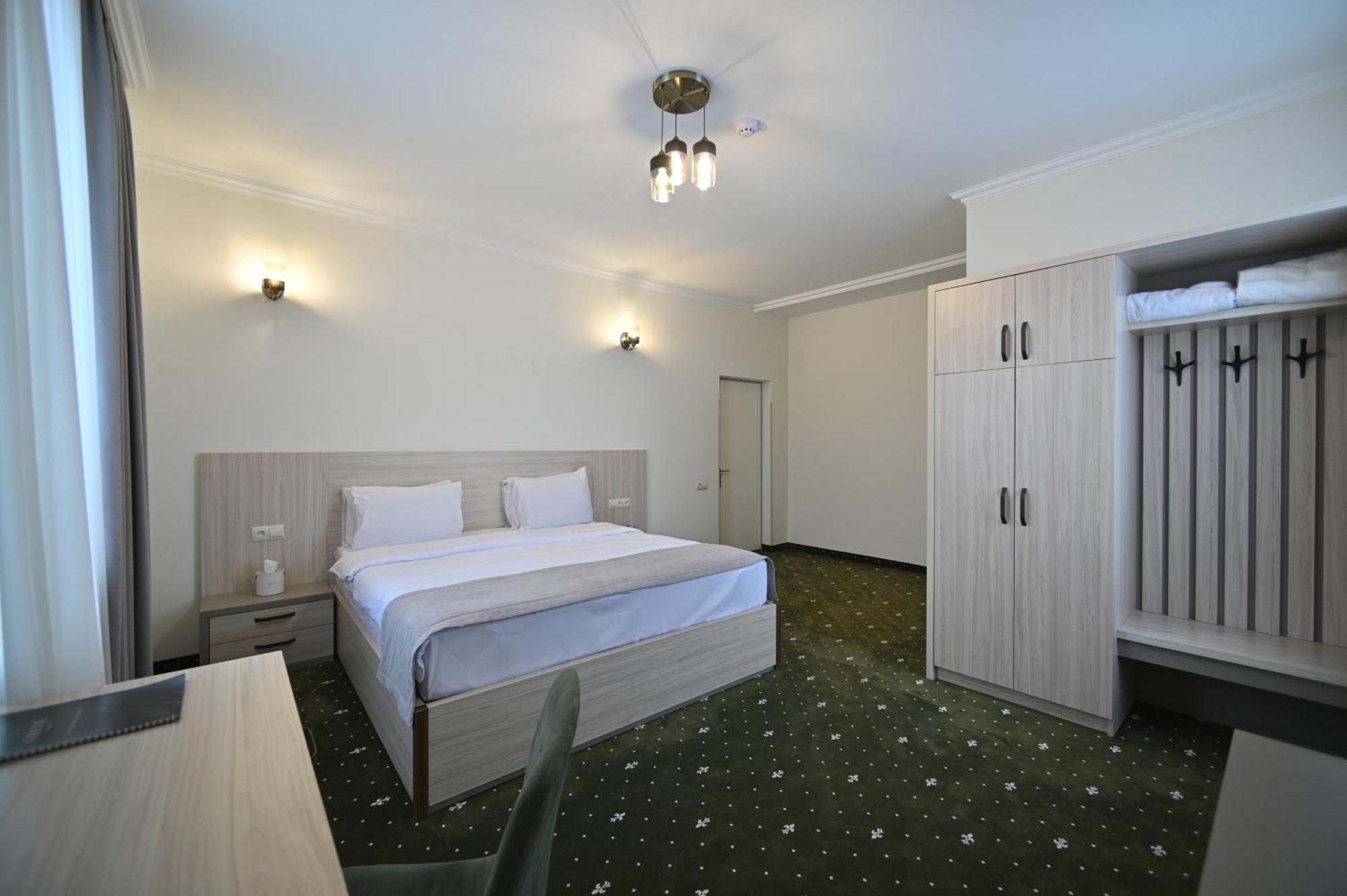Colette Hotel Ереван Экстерьер фото